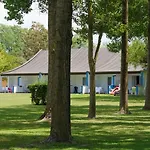Pra' Delle Torri Village Кемпинг Каорле